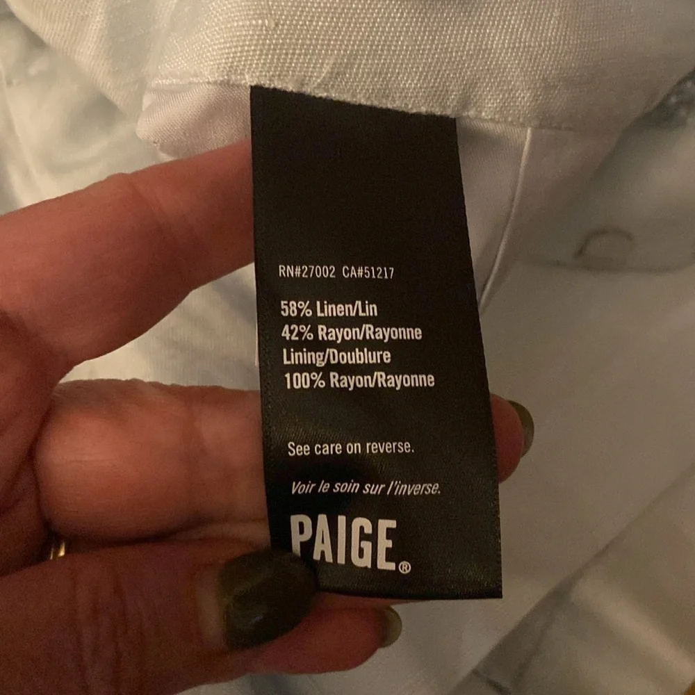NWOT PAIGE Andie Short in Ice Flow size 10